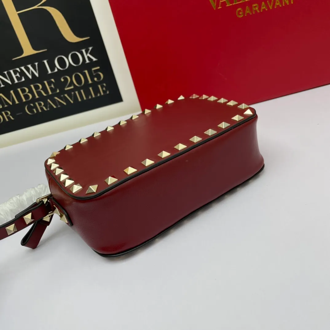 All categories Official website "Brand Women's Bags" Women's Bags 💙 Valentino 2022 Official New Valentino Crossbody Bag Wholesale 58002500 High Quality Size: 18-12-6CM