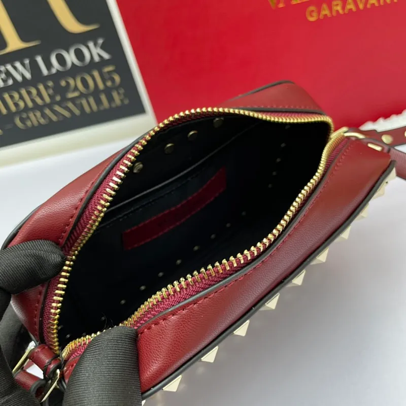 All categories Official website "Brand Women's Bags" Women's Bags 💙 Valentino 2022 Official New Valentino Crossbody Bag Wholesale 58002500 High Quality Size: 18-12-6CM