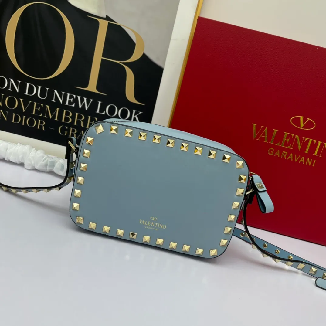 All categories Official website "Brand Women's Bags" Women's Bags 💙 Valentino 2022 Official New Valentino Crossbody Bag Wholesale 58002500 High Quality Size: 18-12-6CM