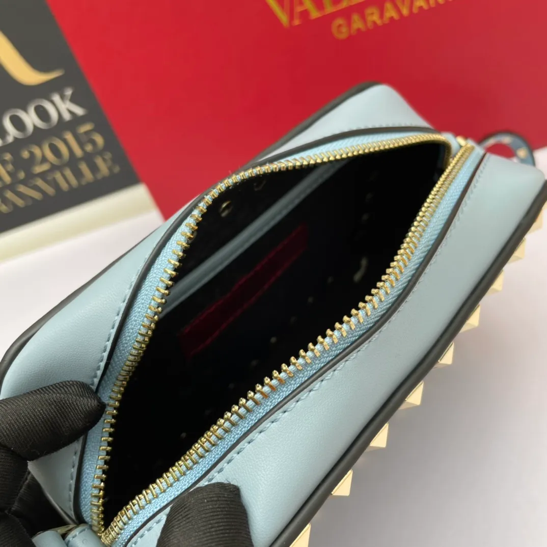 All categories Official website "Brand Women's Bags" Women's Bags 💙 Valentino 2022 Official New Valentino Crossbody Bag Wholesale 58002500 High Quality Size: 18-12-6CM