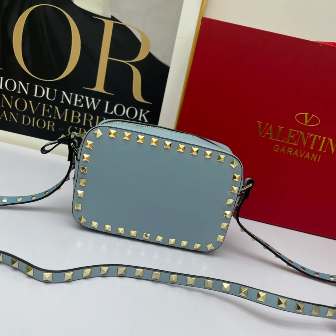 All categories Official website "Brand Women's Bags" Women's Bags 💙 Valentino 2022 Official New Valentino Crossbody Bag Wholesale 58002500 High Quality Size: 18-12-6CM