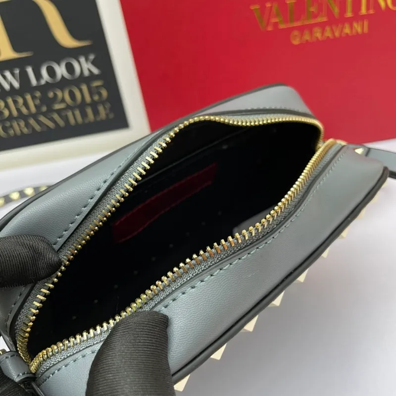 All categories Official website "Brand Women's Bags" Women's Bags 💙 Valentino 2022 Official New Valentino Crossbody Bag Wholesale 58002500 High Quality Size: 18-12-6CM