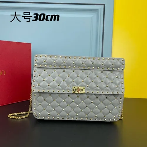 All categories Official website "Brand Women's Bags" Women's Bags 💙 Valentino 2022 Official New Valentino Soft Sheepskin Crossbody Bag Wholesale 58003100 High Quality Size: 30-8.5-20CM