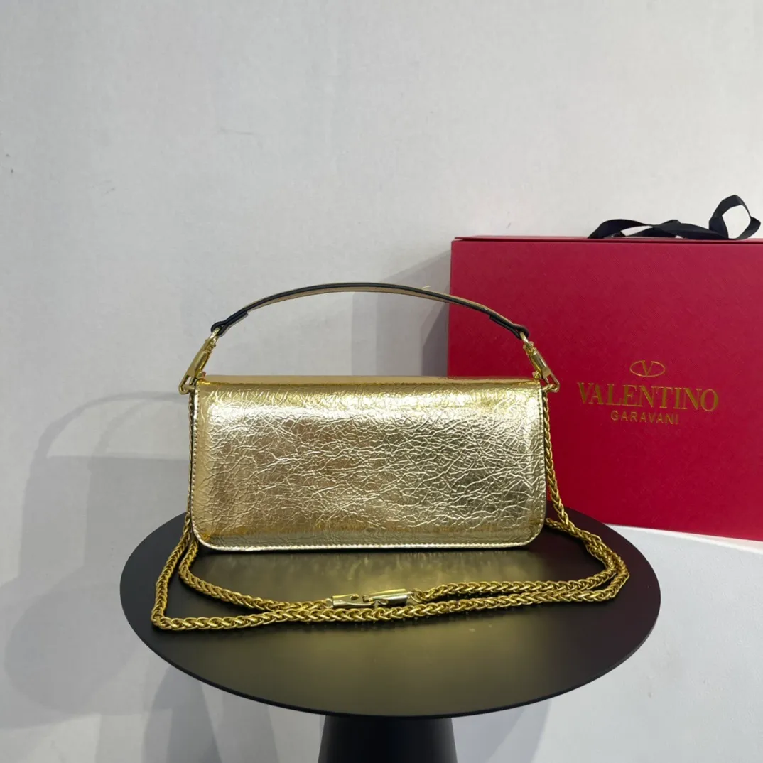All categories Official website "Brand Women's Bags" Women's Bags 💙 Valentino 2022 Official New Valentino Crossbody Bag Wholesale 58001500 High Quality Size: 28-13-8CM