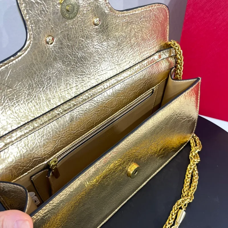 All categories Official website "Brand Women's Bags" Women's Bags 💙 Valentino 2022 Official New Valentino Crossbody Bag Wholesale 58001500 High Quality Size: 28-13-8CM