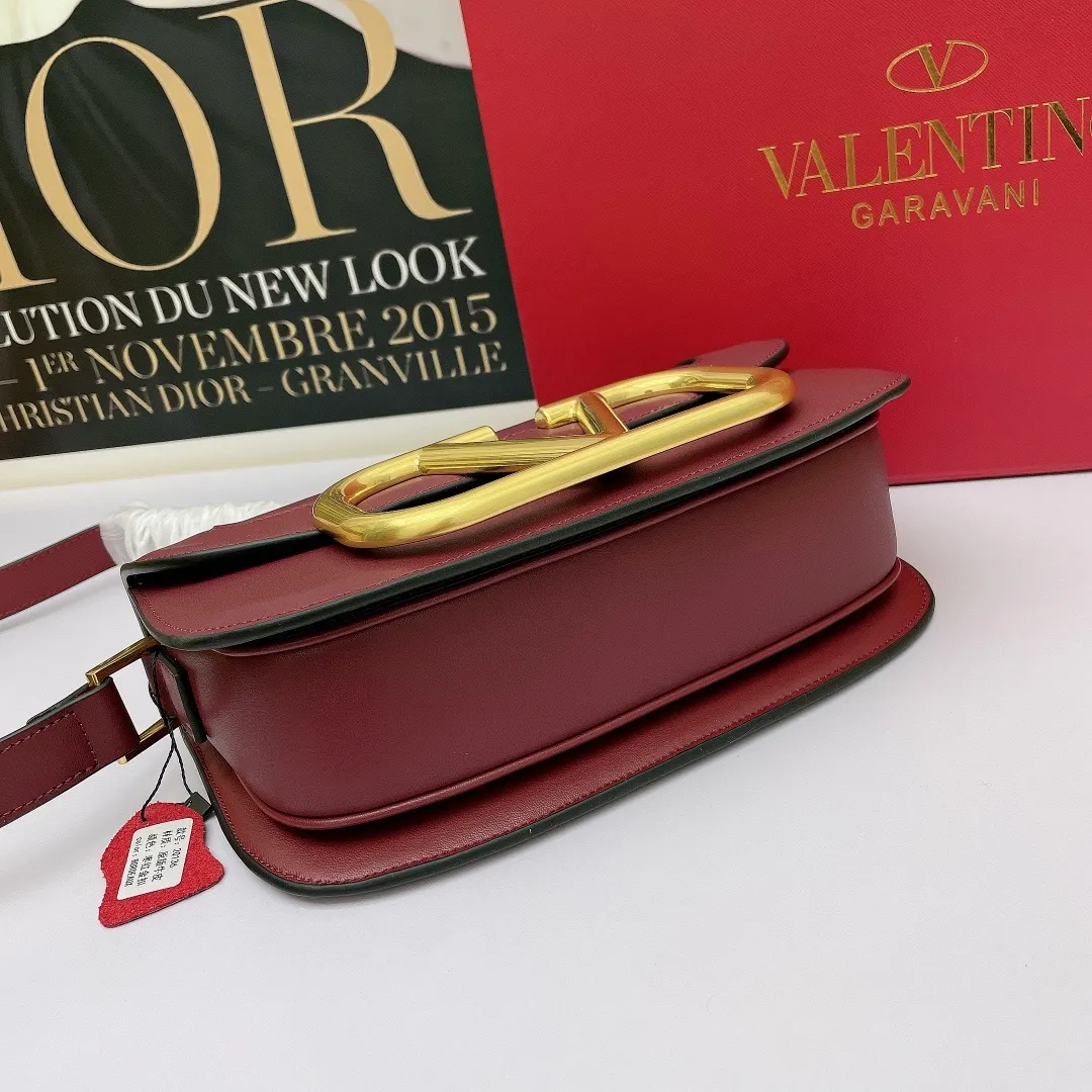 All Categories Official Website "Brand Women's Bags" Women's Bags 💙 Valentino 2023 New Valentino Calfskin Crossbody Bag