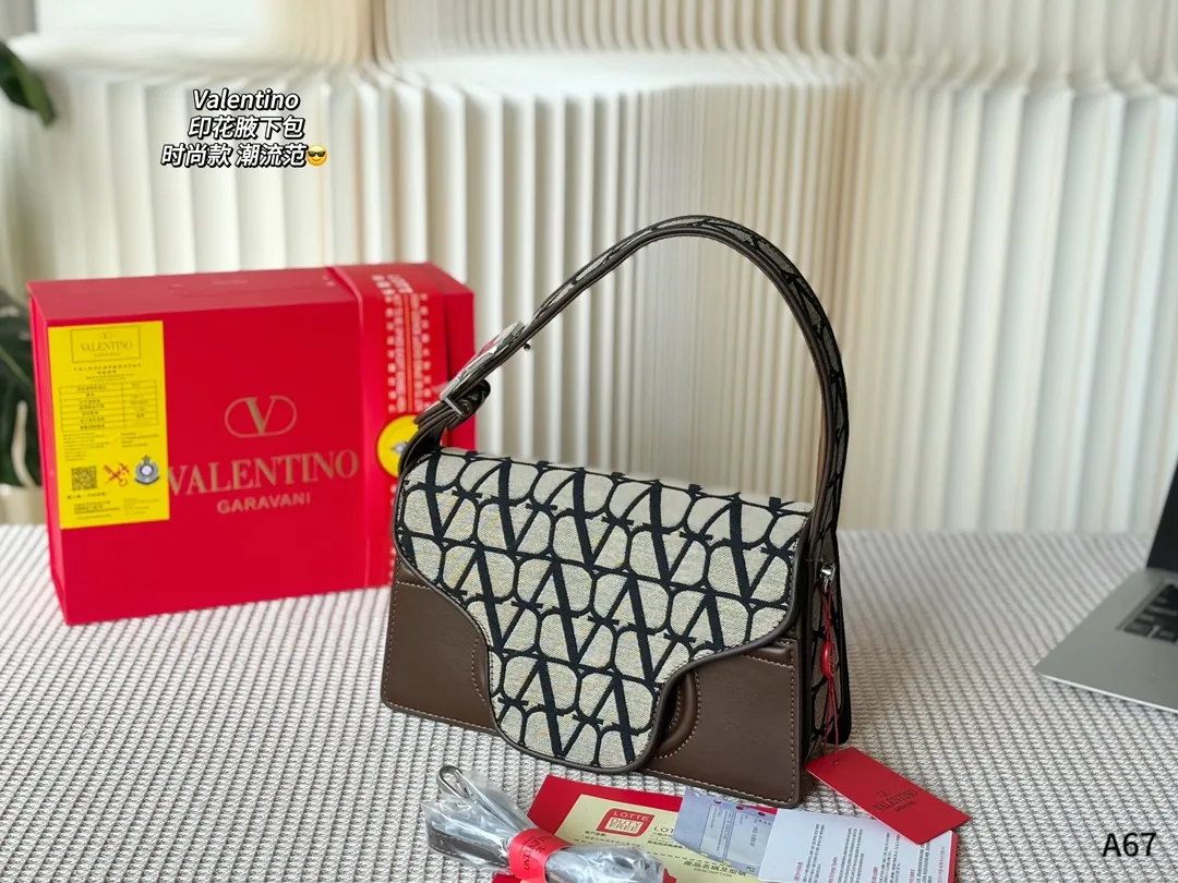 💰360 folding gift box packaging 🌟Valentino printed armpit bag Unlock fashion charm 🉑Salt🉑Sweet The most beautiful girl on the street Size: 28-8-16
