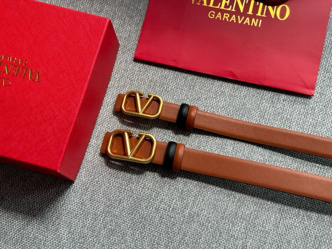 P180 Valentino classic letter series, the same style as the stars. Width 2.5CM 3CM hardware uses logo classic cowhide fabric, can be worn on both sides! A non-contrasting belt! Goddess style and couple style! Fashion essentials for men and women [color][color][color]