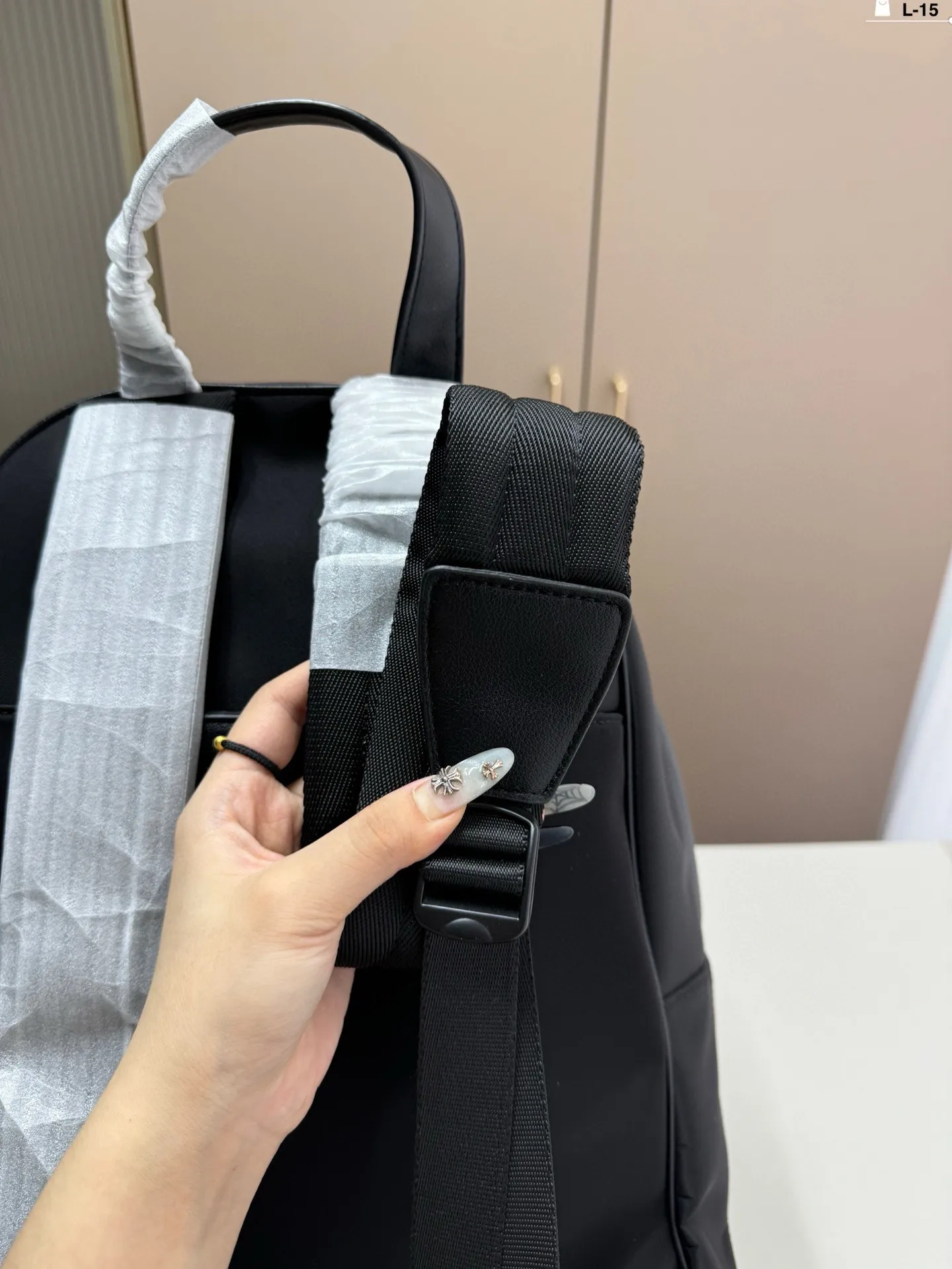 💰p320 Valentino VLTN printing rivet heavy craftsman backpack unisex backpack made of exquisite inlay work L-15 size 33.15.41
