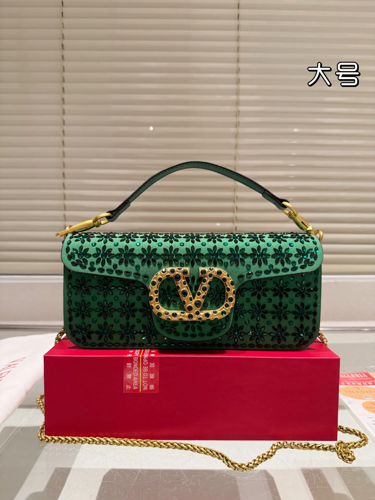 P400 P390 folding box ⚠️ size 27.10 20.9 Valentino, versatile classic, exquisite one, transparent bag, really super invincible and cute, full of fairy spirit, a must-have for young ladies every day