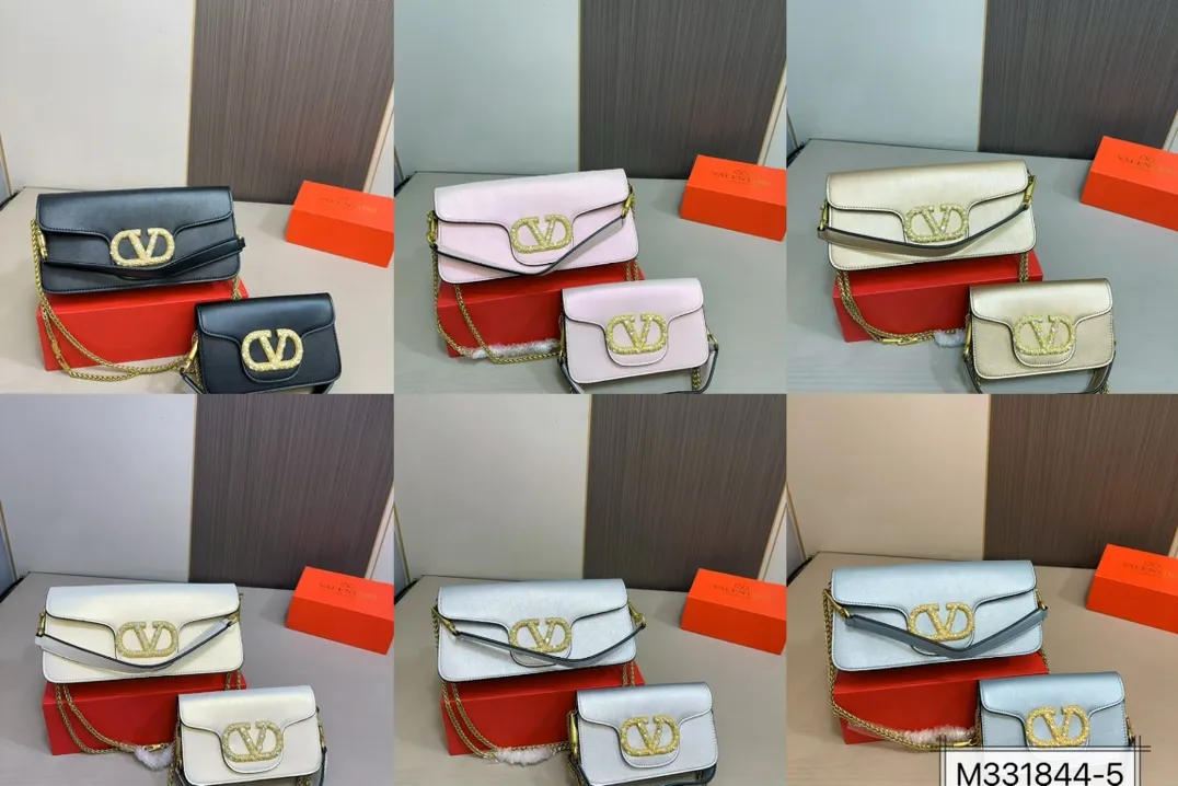 Large size 💰320 Small size 💰310 with folding box Valentino Loco chain bag shoulder bag The upper body effect is amazing, high-end but not rigid. The beauty is all in it, the mysterious and sexy little one must choose when attending banquets and evening parties. Size: large size 27 13 small size 20 12