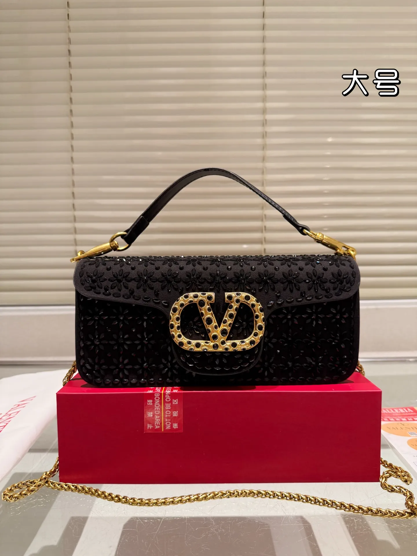 P400 P390 folding box ⚠️ size 27.10 20.9 Valentino, versatile classic, exquisite one, transparent bag, really super invincible and cute, full of fairy spirit, a must-have for young ladies every day