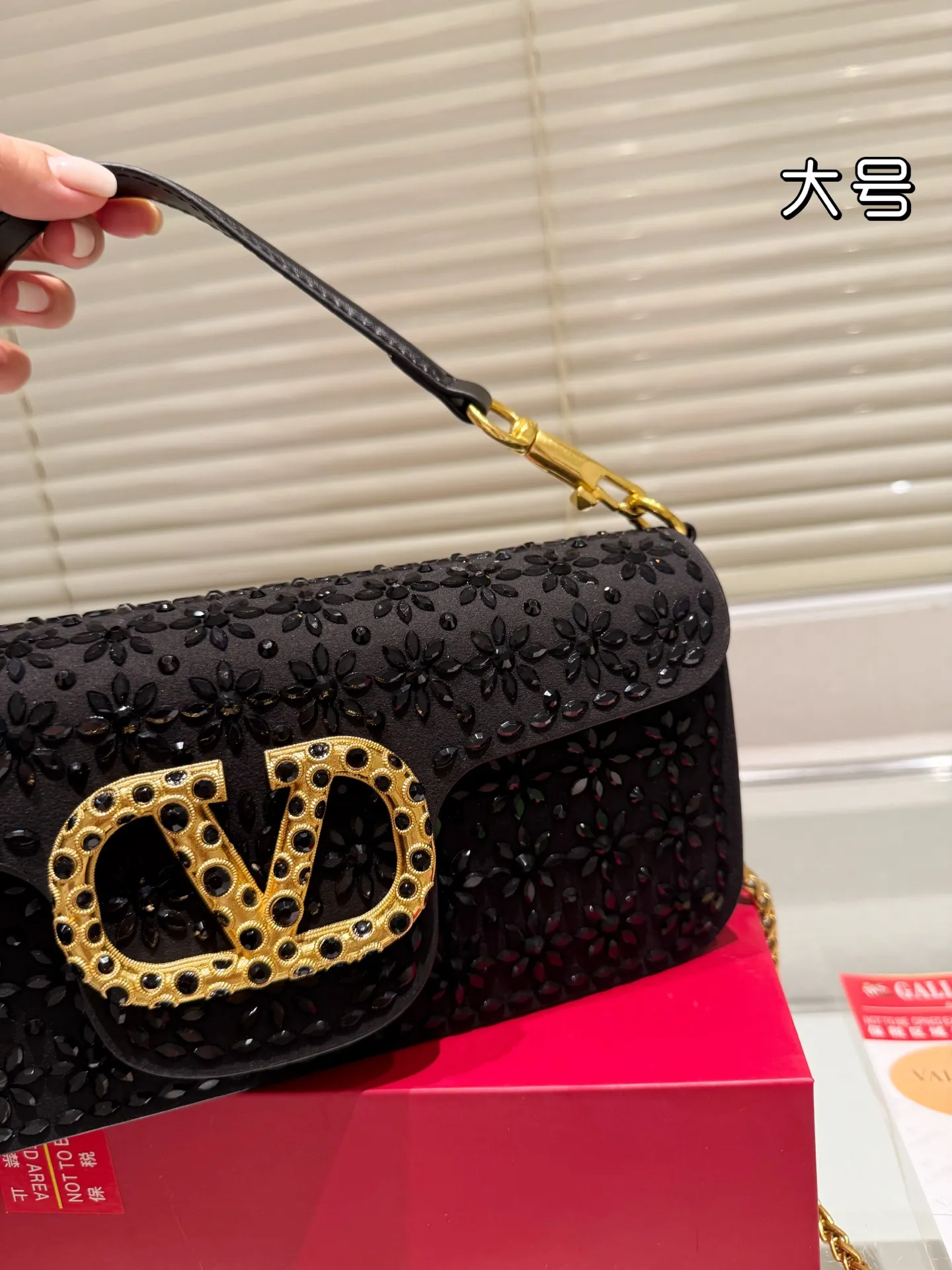 P400 P390 folding box ⚠️ size 27.10 20.9 Valentino, versatile classic, exquisite one, transparent bag, really super invincible and cute, full of fairy spirit, a must-have for young ladies every day