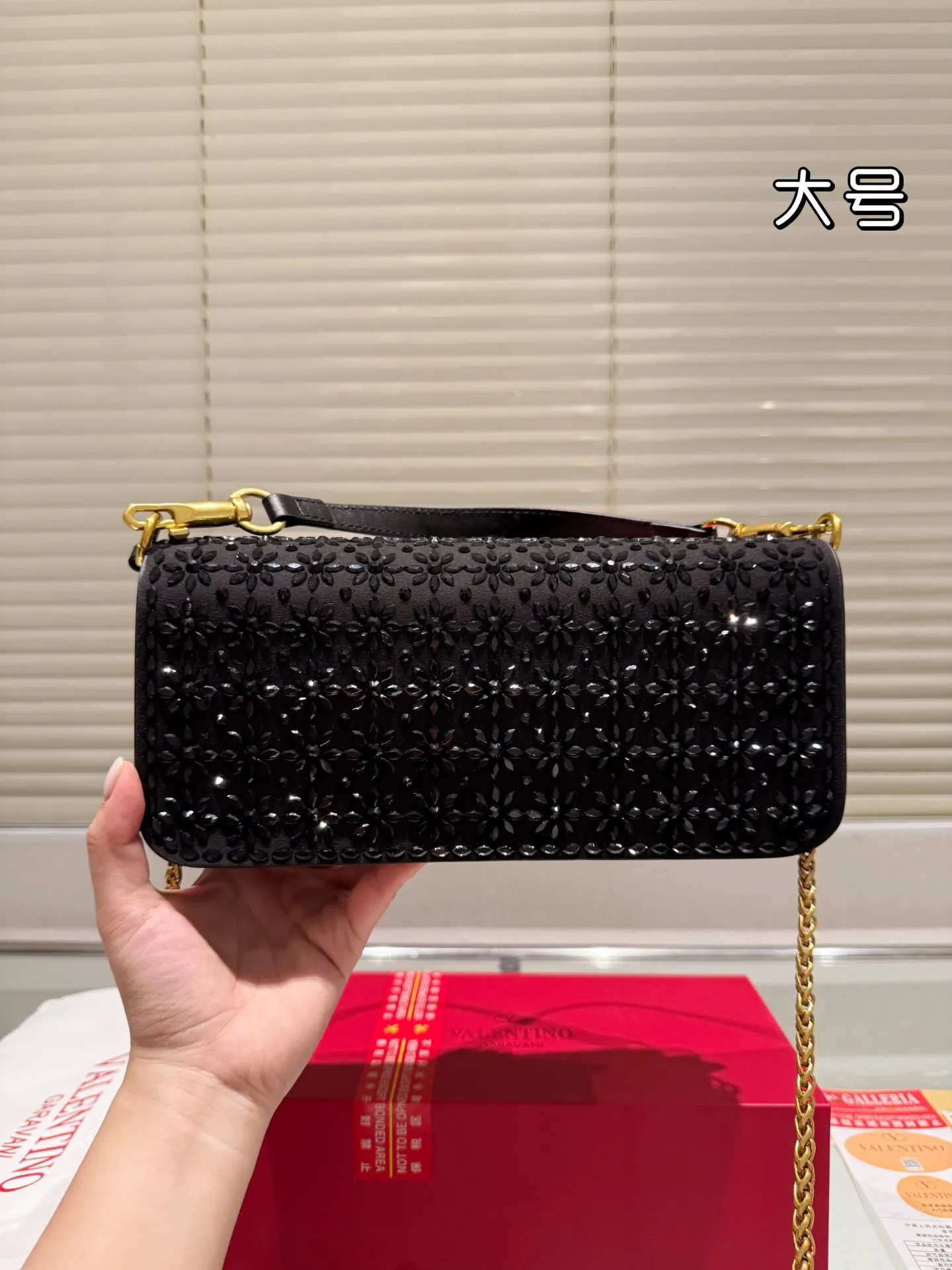 P400 P390 folding box ⚠️ size 27.10 20.9 Valentino, versatile classic, exquisite one, transparent bag, really super invincible and cute, full of fairy spirit, a must-have for young ladies every day