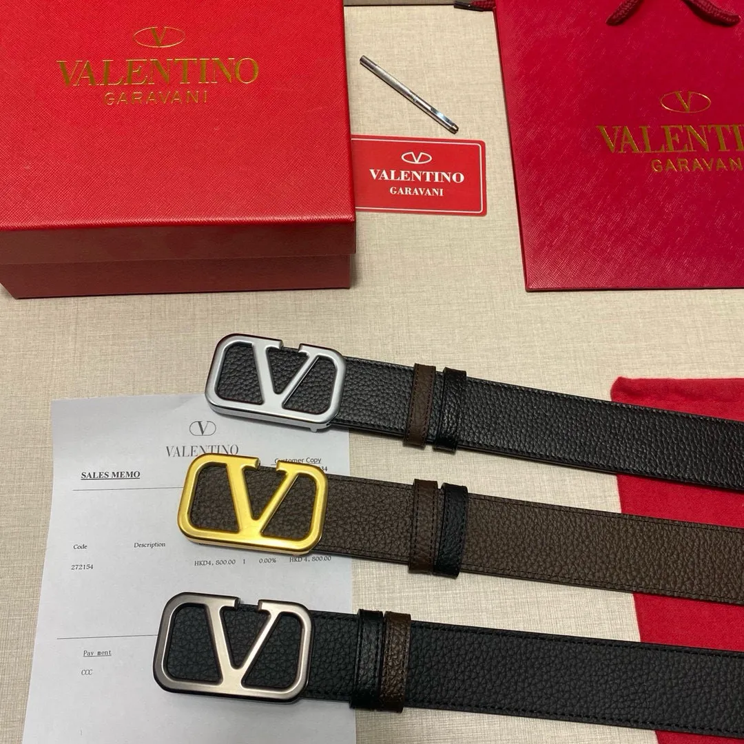 ✈️🇮🇹Brand: Valentino Valevtlo imitation copper buckle 60 ✈️🇮🇹Grade: 🚢Original private goods. First-layer cowhide coffee sole, sold at counters🈶️, comparable to the genuine product! Exquisite oil edges, computer stitching, soft hand feel. No modifications in real photos. The upper body effect is super good, and the length can be cut. Comes with a full set of packaging at the counter. The first choice for gifting. Free eye needle ✈️🇮🇹Button head: imitation copper buckle hardware ✈️🇮🇹Length: 100-125cm 3.8cm specifications ✈️🇮🇹Color: black