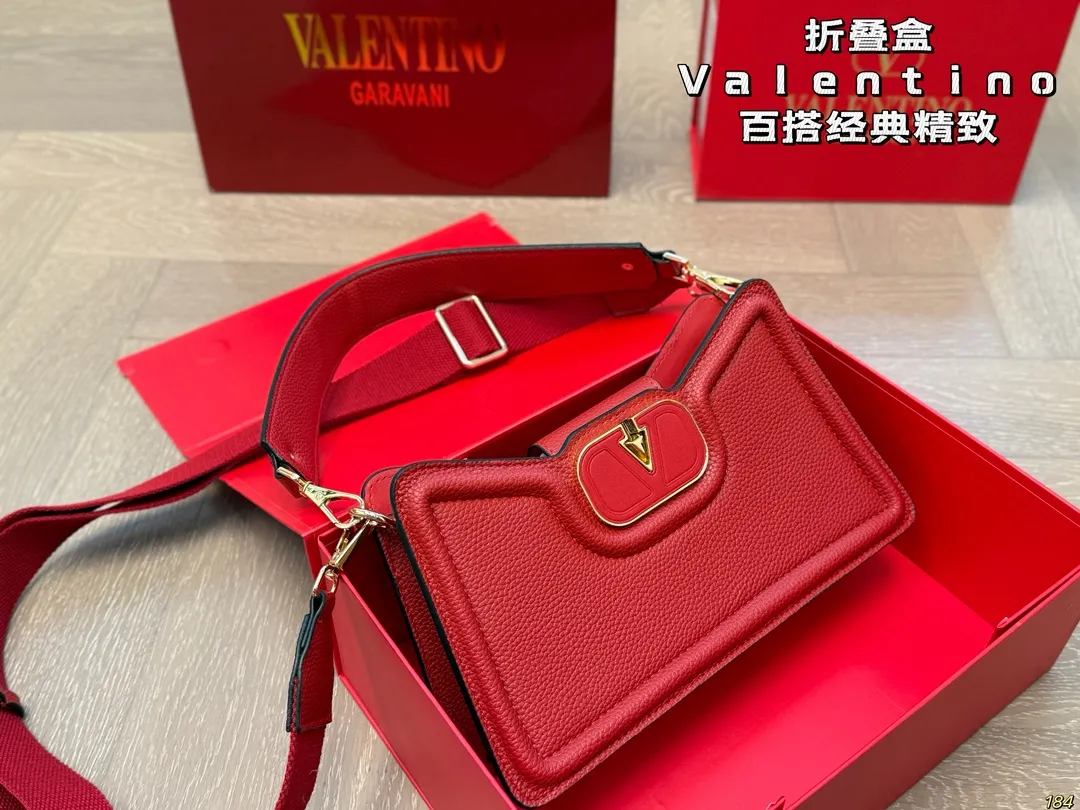5️⃣Color ¥290 Folding box Valentino Versatile classic Exquisite one Really super invincible and cute Full of fairy spirit A must-have for girls every day Size 26 15