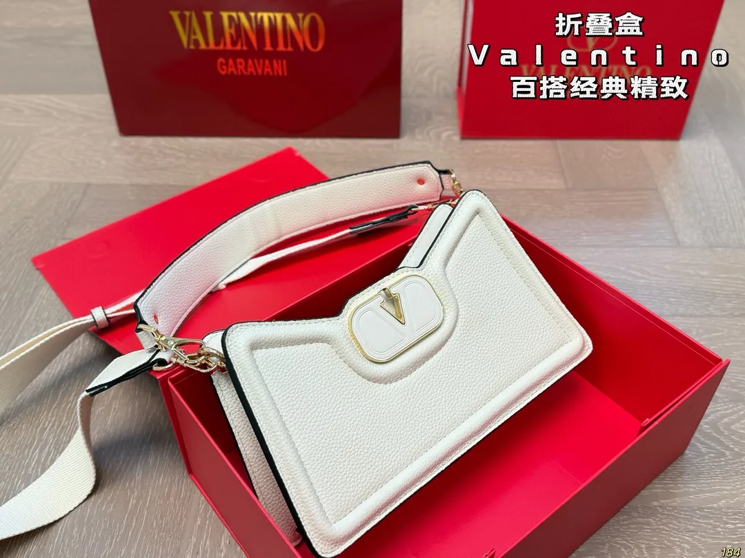 5️⃣Color ¥290 Folding box Valentino Versatile classic Exquisite one Really super invincible and cute Full of fairy spirit A must-have for girls every day Size 26 15