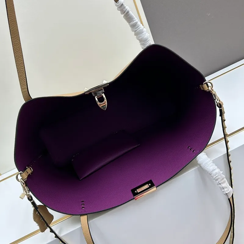 All Categories Official Website "Brand Women's Bags" Women's Bags 💙 Valentino 2025 New VALENTINO Handbags