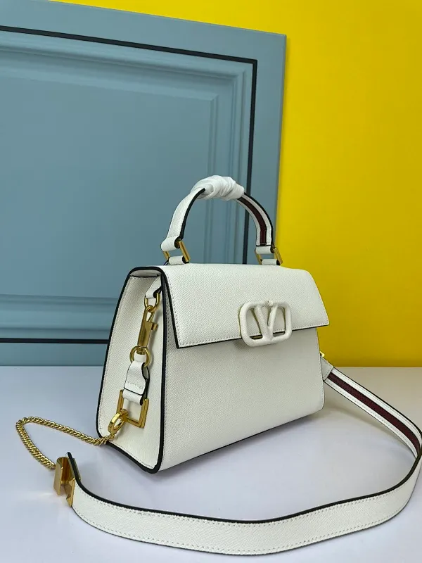 All Categories Official Website "Brand Women's Bags" Women's Bags 💙 Valentino 2025 New VALENTINO Crossbody Bag