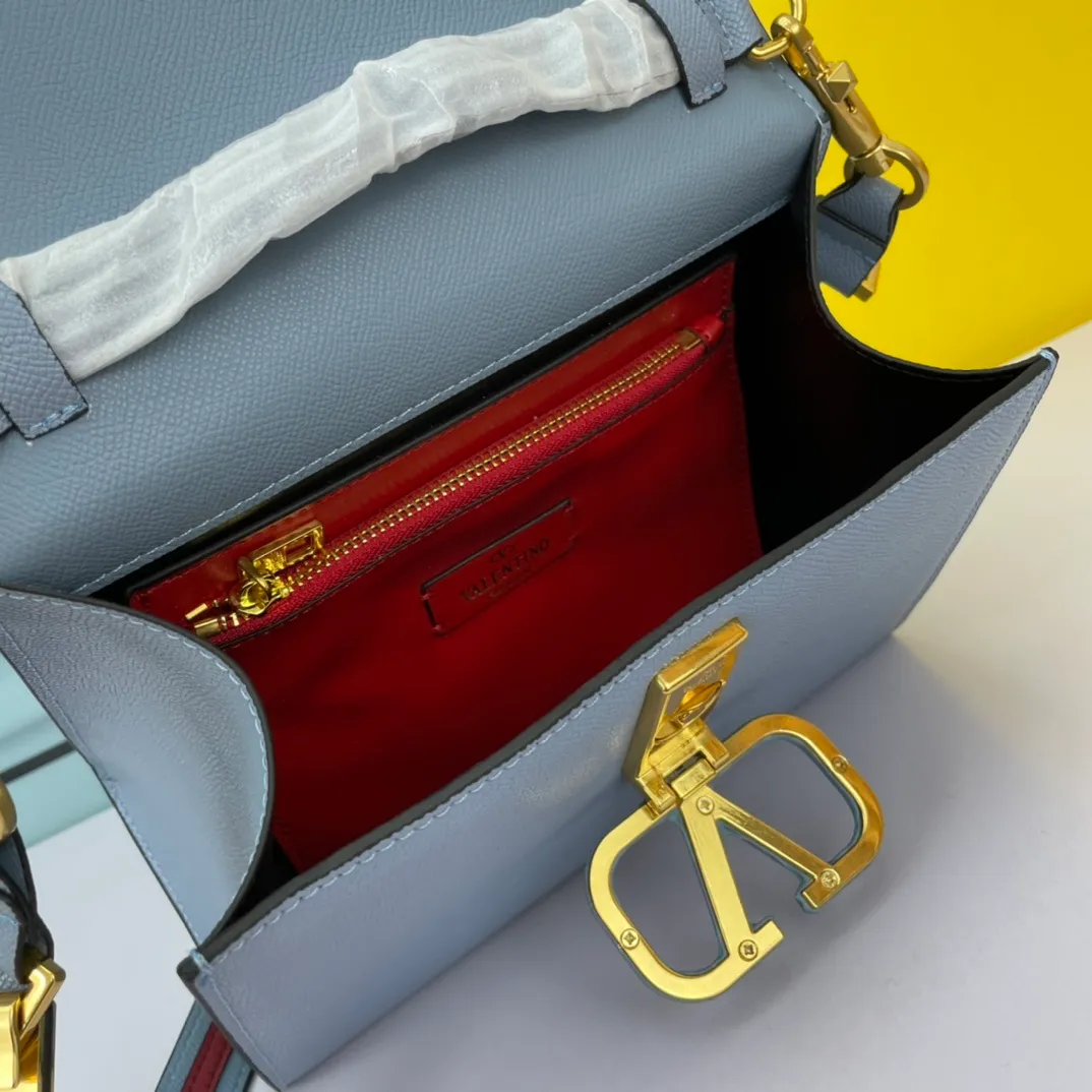 All Categories Official Website "Brand Women's Bags" Women's Bags 💙 Valentino 2025 New VALENTINO Crossbody Bag