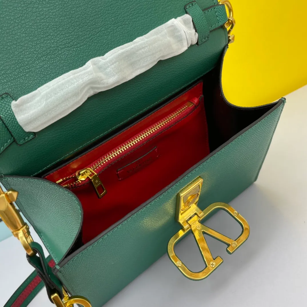 All Categories Official Website "Brand Women's Bags" Women's Bags 💙 Valentino 2025 New VALENTINO Crossbody Bag
