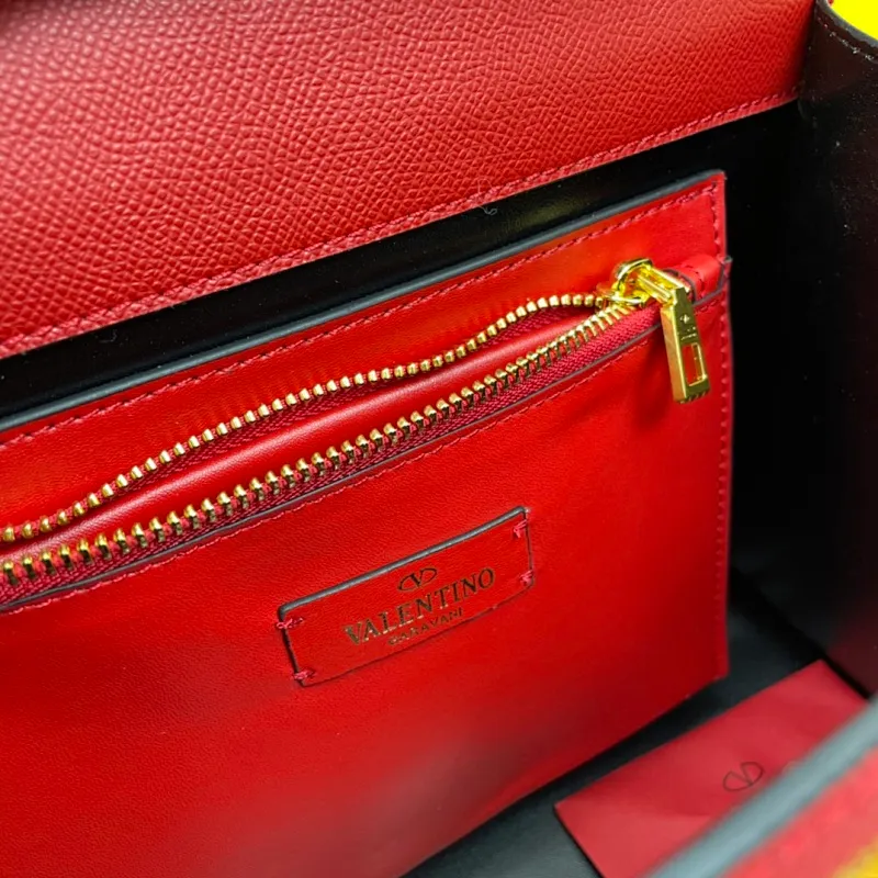 All Categories Official Website "Brand Women's Bags" Women's Bags 💙 Valentino 2025 New VALENTINO Crossbody Bag