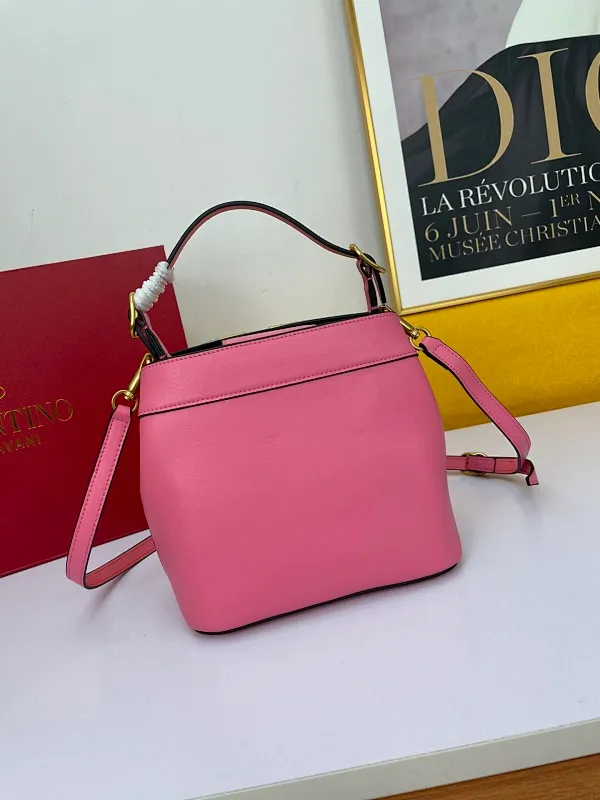 All Categories Official Website "Brand Women's Bags" Women's Bags 💙 Valentino 2023 New Valentino Calfskin Handbag