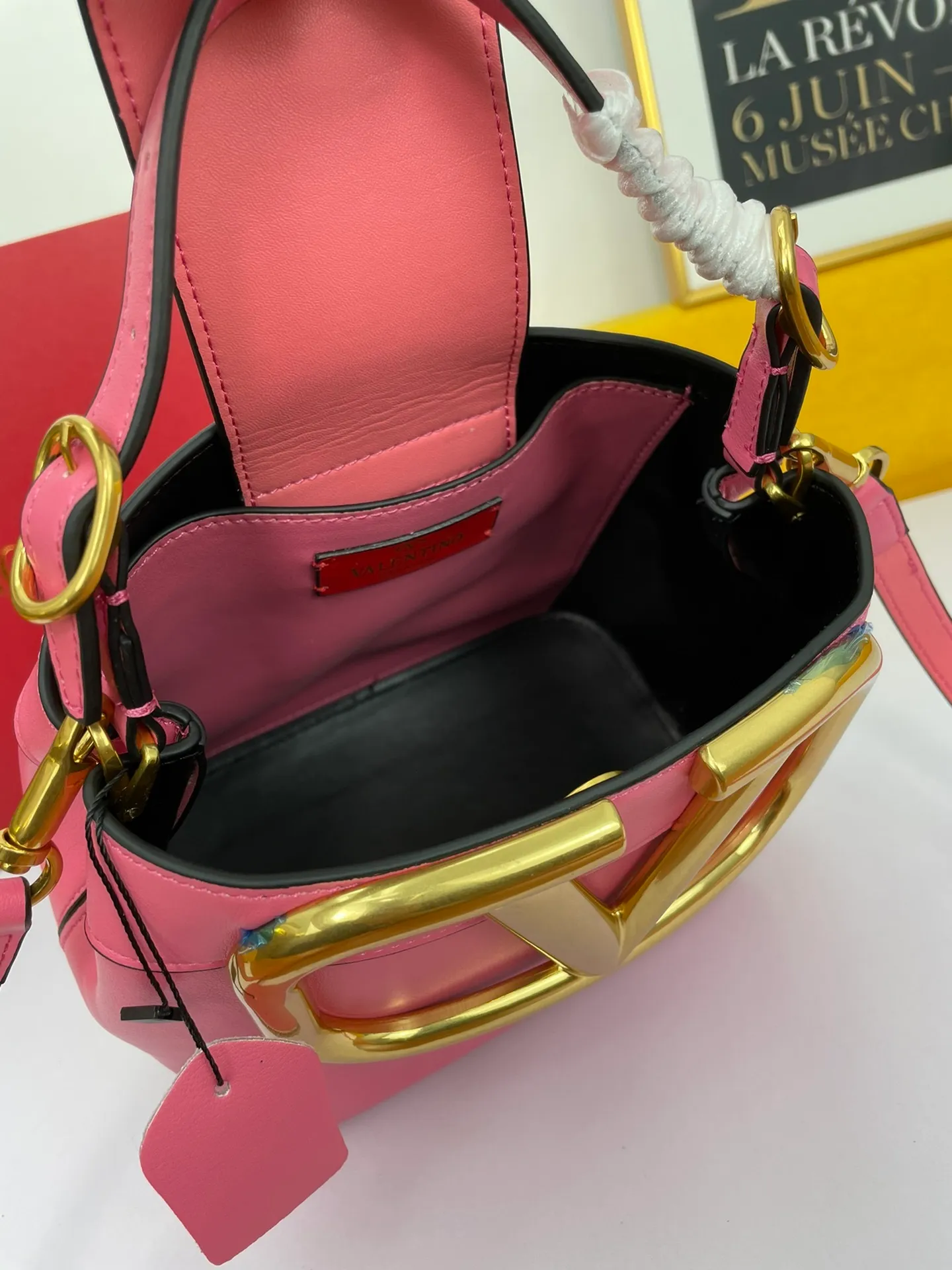 All Categories Official Website "Brand Women's Bags" Women's Bags 💙 Valentino 2023 New Valentino Calfskin Handbag