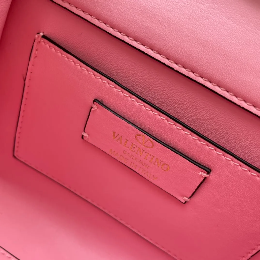 All categories Official website "Brand Women's Bags" Women's Bags 💙 Valentino replica VALENTINO, fine imitation VALENTINO bags, VALENTINO shoulder bags, 2023 official latest version VALENTINO handbags, bag factory, original material, size: 19-13-9CM