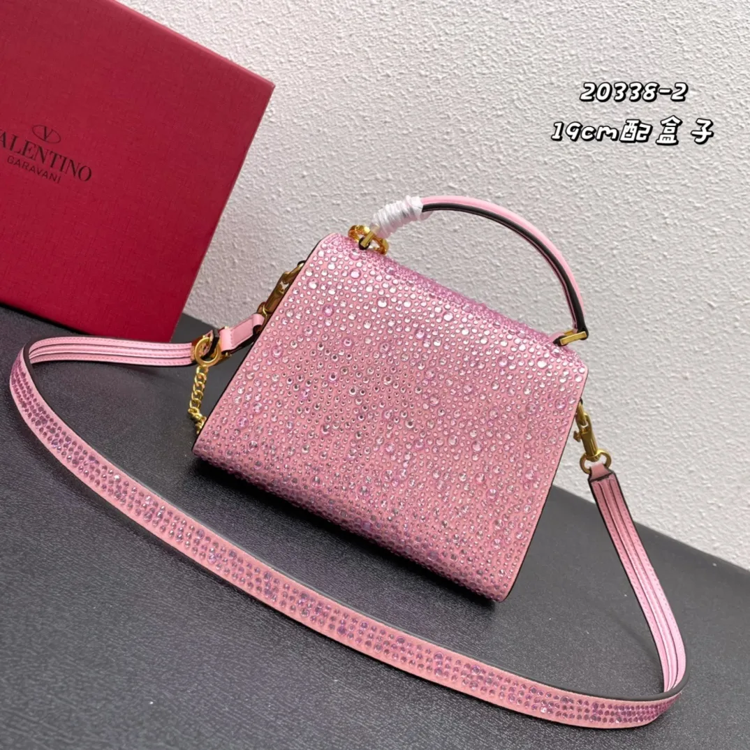 All categories Official website "Brand Women's Bags" Women's Bags 💙 Valentino replica VALENTINO, fine imitation VALENTINO bags, VALENTINO shoulder bags, 2023 official latest version VALENTINO handbags, bag factory, original material, size: 19-13-9CM
