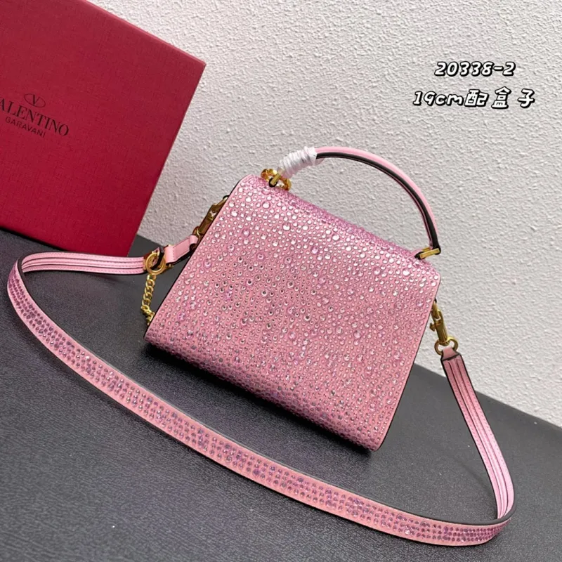 All categories Official website "Brand Women's Bags" Women's Bags 💙 Valentino replica VALENTINO, fine imitation VALENTINO bags, VALENTINO shoulder bags, 2023 official latest version VALENTINO handbags, bag factory, original material, size: 19-13-9CM