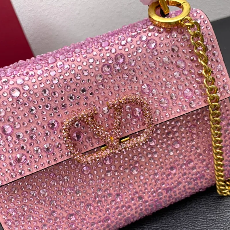 All categories Official website "Brand Women's Bags" Women's Bags 💙 Valentino replica VALENTINO, fine imitation VALENTINO bags, VALENTINO shoulder bags, 2023 official latest version VALENTINO handbags, bag factory, original material, size: 19-13-9CM