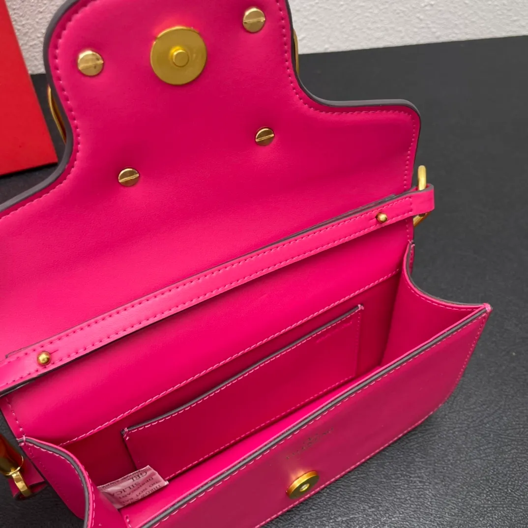 All Categories Official Website "Brand Women's Bags" Women's Bags 💙 Valentino 2023 New Valentino Calfskin Crossbody Bag