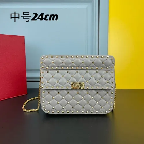 All categories Official website "Brand Women's Bags" Women's Bags 💙 Valentino 2022 Official New Valentino Sheepskin Crossbody Bag Wholesale 58002600 High Quality Size: 24-16-8CM