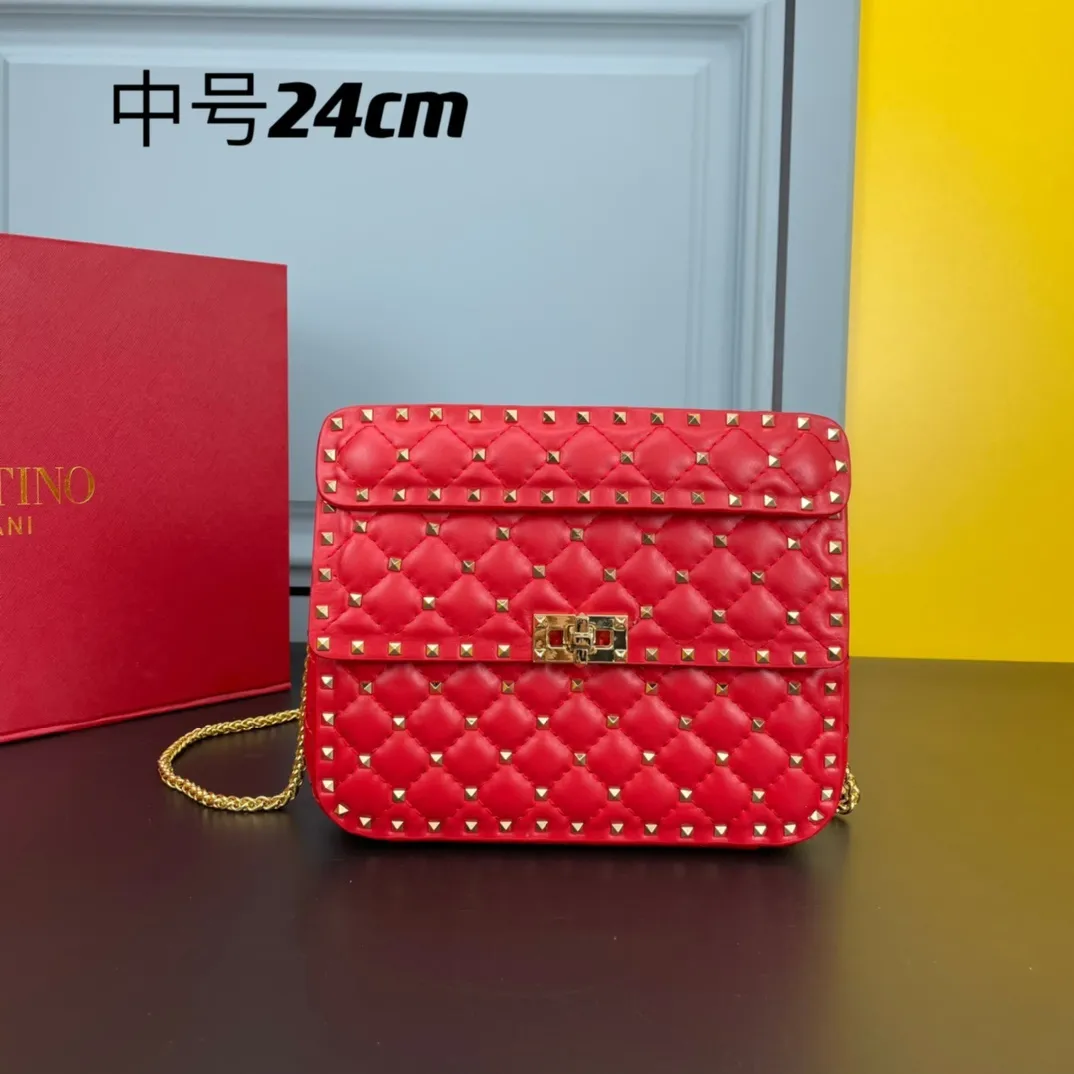 All categories Official website "Brand Women's Bags" Women's Bags 💙 Valentino 2022 Official New Valentino Sheepskin Crossbody Bag Wholesale 58002600 High Quality Size: 24-16-8CM