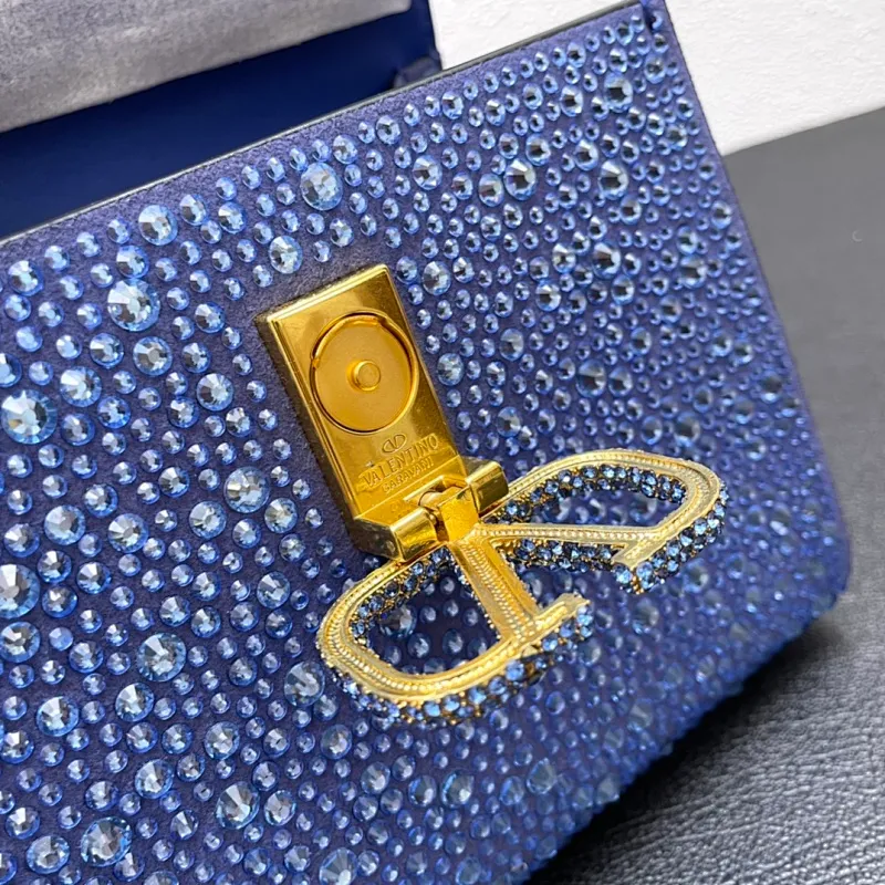 All categories Official website "Brand Women's Bags" Women's Bags 💙 Valentino replica VALENTINO, fine imitation VALENTINO bags, VALENTINO shoulder bags, 2023 official latest version VALENTINO handbags, bag factory, original material, size: 19-13-9CM