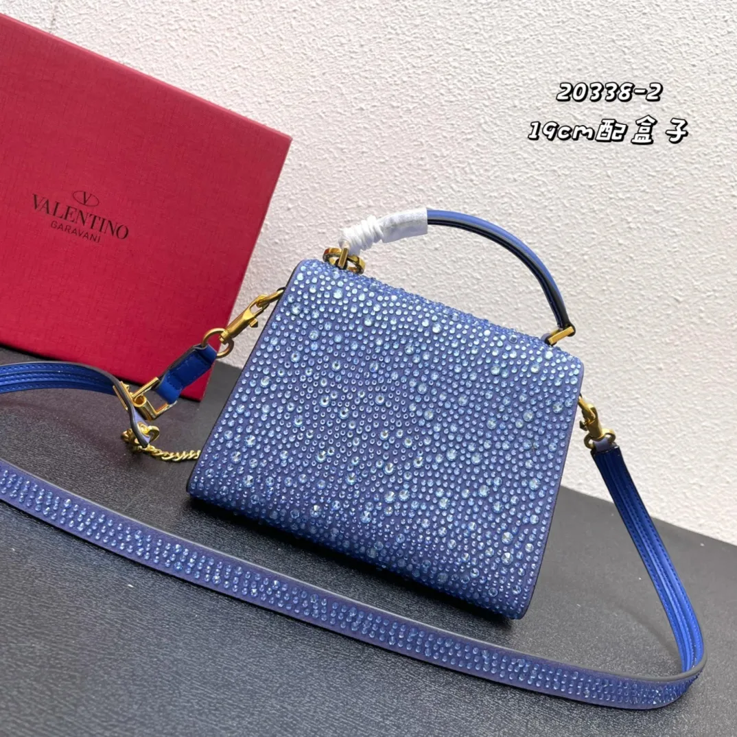 All categories Official website "Brand Women's Bags" Women's Bags 💙 Valentino replica VALENTINO, fine imitation VALENTINO bags, VALENTINO shoulder bags, 2023 official latest version VALENTINO handbags, bag factory, original material, size: 19-13-9CM