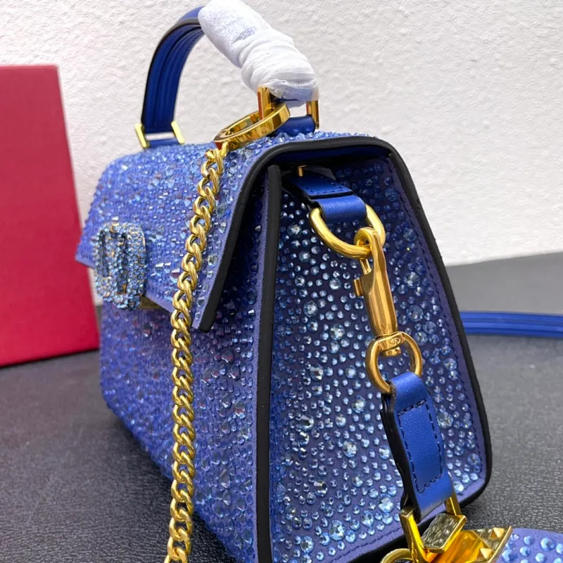 All categories Official website "Brand Women's Bags" Women's Bags 💙 Valentino replica VALENTINO, fine imitation VALENTINO bags, VALENTINO shoulder bags, 2023 official latest version VALENTINO handbags, bag factory, original material, size: 19-13-9CM