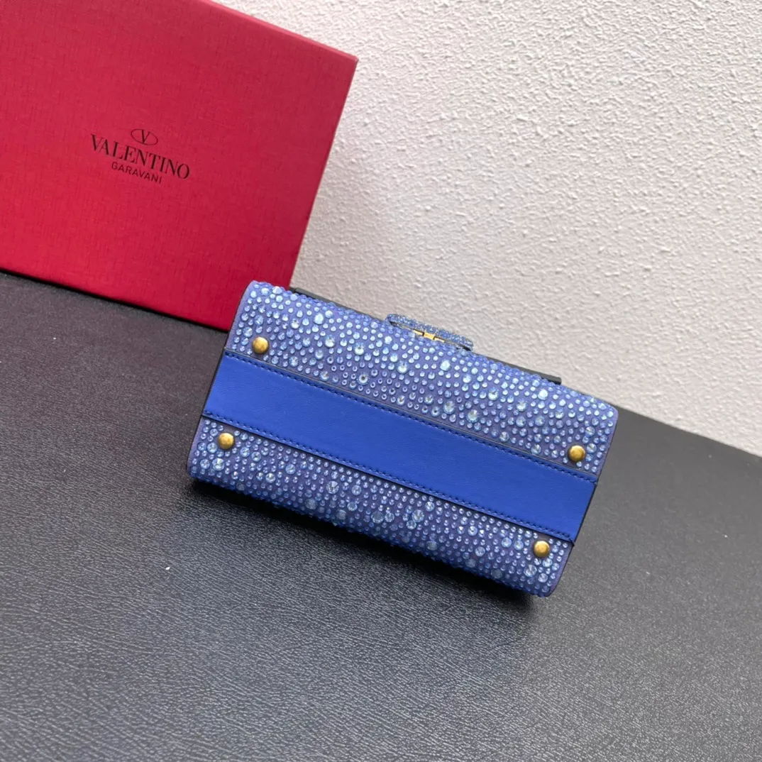 All categories Official website "Brand Women's Bags" Women's Bags 💙 Valentino replica VALENTINO, fine imitation VALENTINO bags, VALENTINO shoulder bags, 2023 official latest version VALENTINO handbags, bag factory, original material, size: 19-13-9CM
