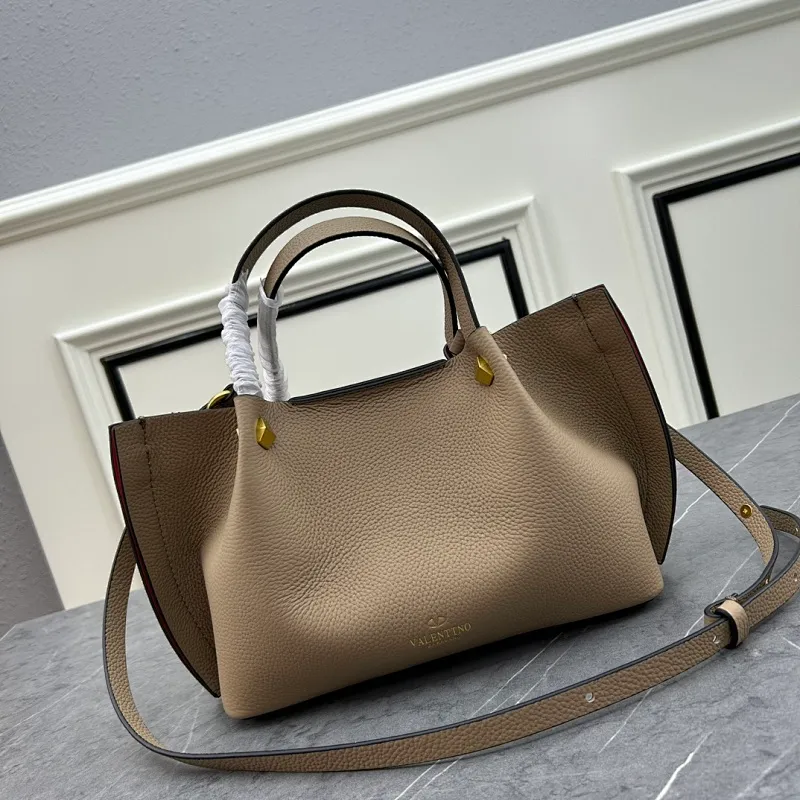 All Categories Official Website "Brand Women's Bags" Women's Bags 💙 Valentino 2025 New VALENTINO Crossbody Bag