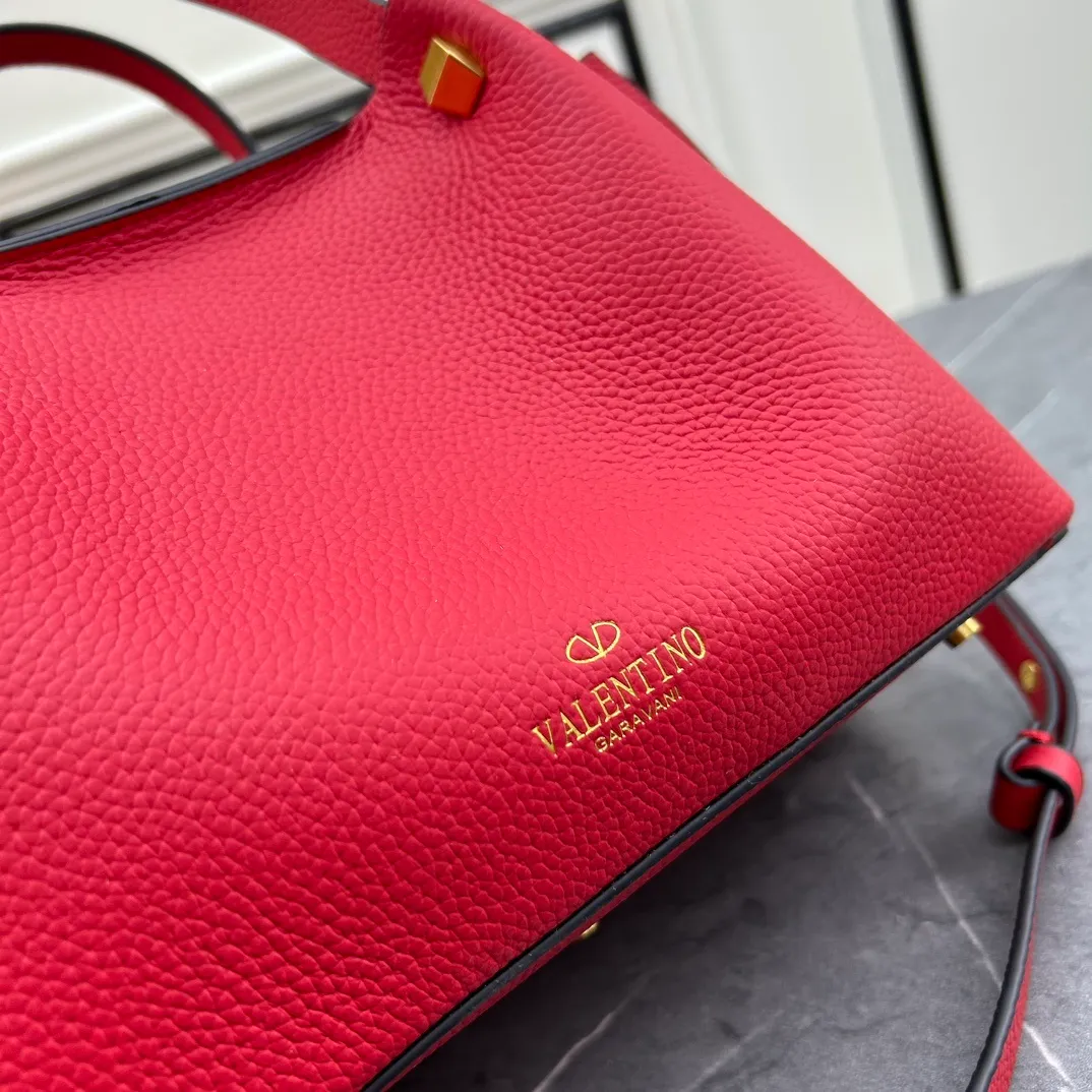 All Categories Official Website "Brand Women's Bags" Women's Bags 💙 Valentino 2025 New VALENTINO Crossbody Bag