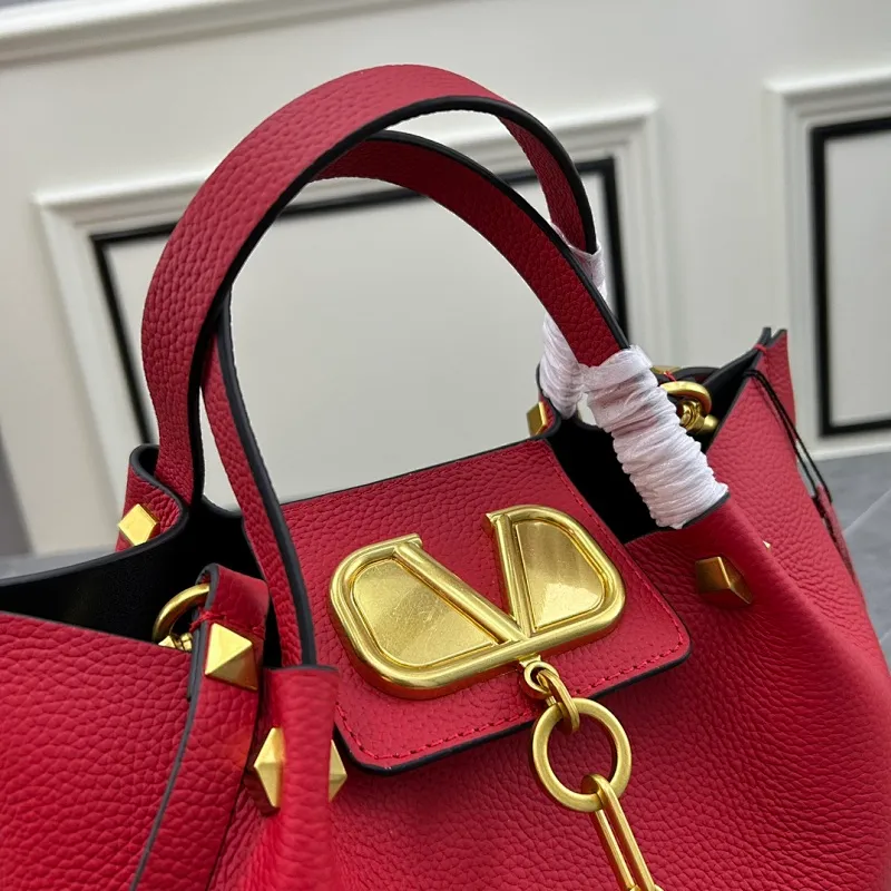 All Categories Official Website "Brand Women's Bags" Women's Bags 💙 Valentino 2025 New VALENTINO Crossbody Bag