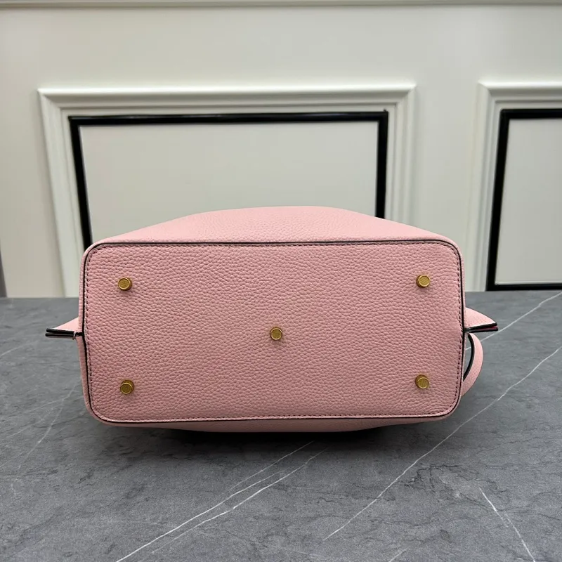 All Categories Official Website "Brand Women's Bags" Women's Bags 💙 Valentino 2025 New VALENTINO Crossbody Bag