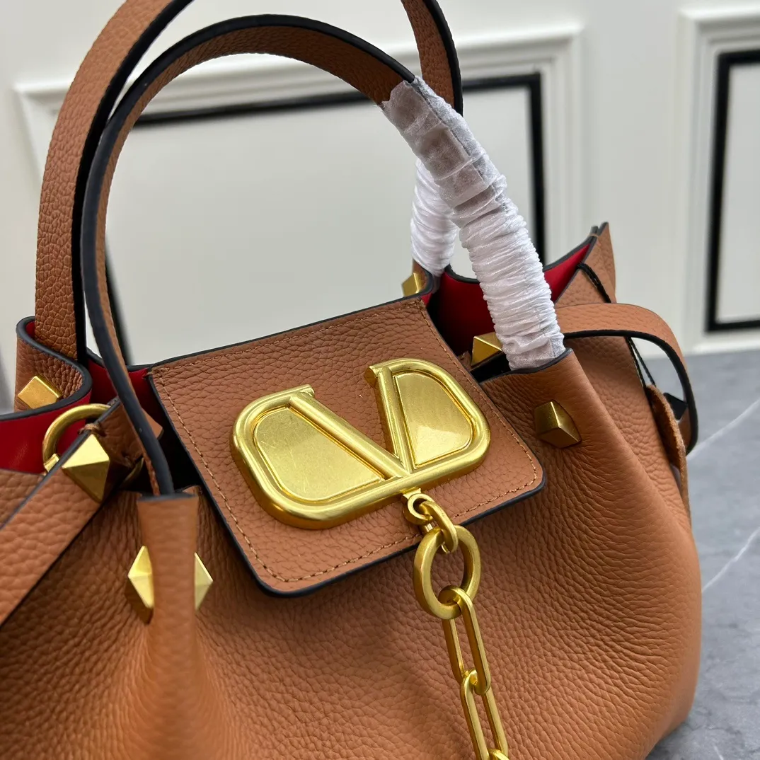 All Categories Official Website "Brand Women's Bags" Women's Bags 💙 Valentino 2025 New VALENTINO Crossbody Bag