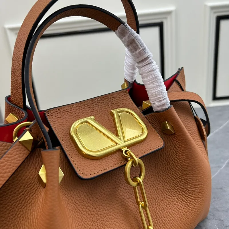 All Categories Official Website "Brand Women's Bags" Women's Bags 💙 Valentino 2025 New VALENTINO Crossbody Bag