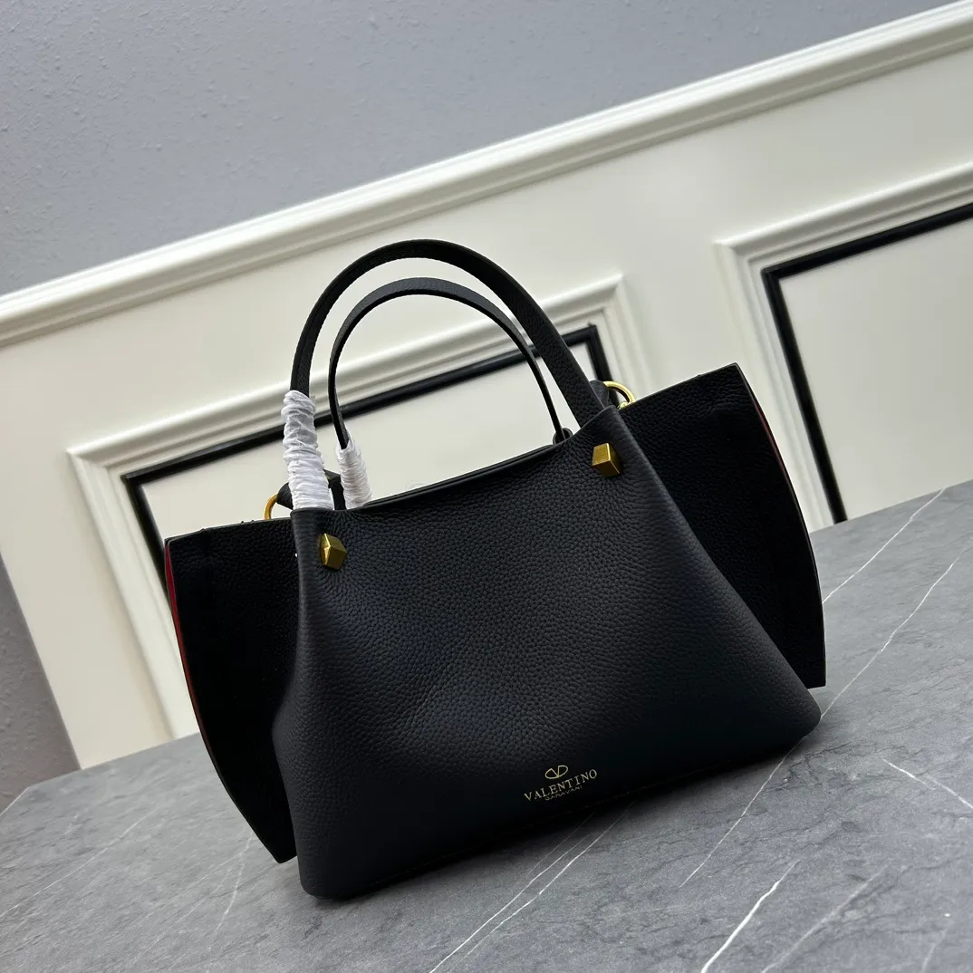 All Categories Official Website "Brand Women's Bags" Women's Bags 💙 Valentino 2025 New VALENTINO Crossbody Bag