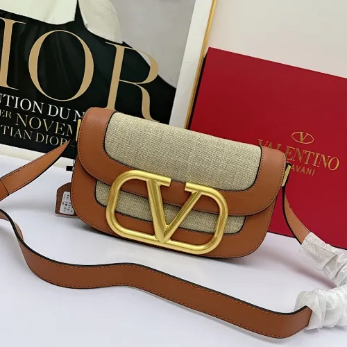 All Categories Official Website "Brand Women's Bags" Women's Bags 💙 Valentino 2023 New Valentino Calfskin Crossbody Bag