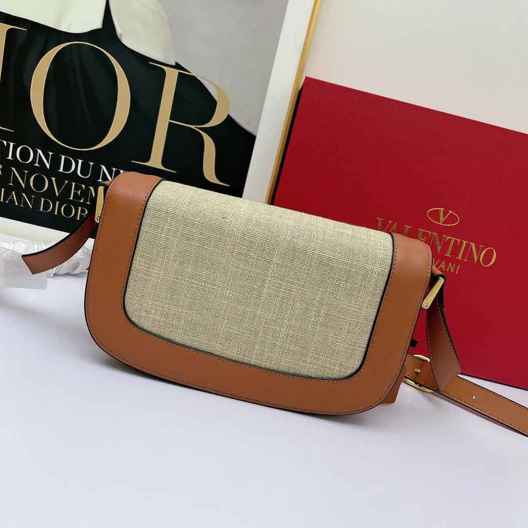 All Categories Official Website "Brand Women's Bags" Women's Bags 💙 Valentino 2023 New Valentino Calfskin Crossbody Bag