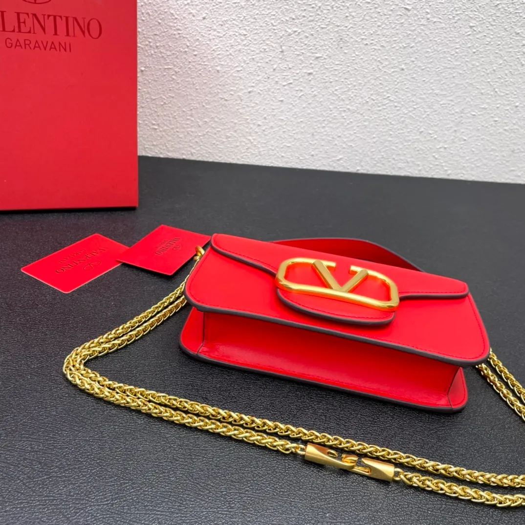 All Categories Official Website "Brand Women's Bags" Women's Bags 💙 Valentino 2023 New Valentino Calfskin Crossbody Bag