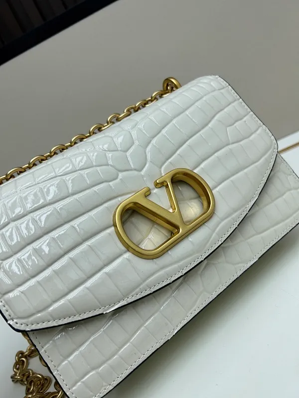 All Categories Official Website "Brand Women's Bags" Women's Bags 💙 Valentino 2025 New VALENTINO Crossbody Bag